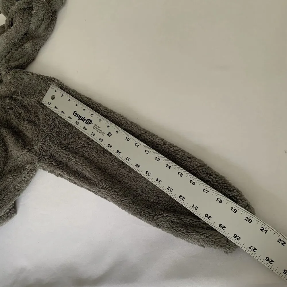 Unbranded fuzzy bear